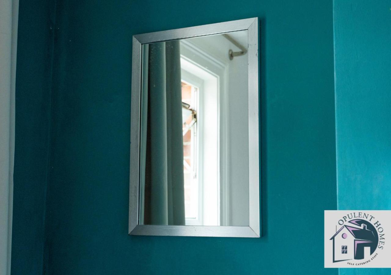 Contractors Pad - 4 Bed Town House - Cent Reading - Free Parking Villa Kültér fotó