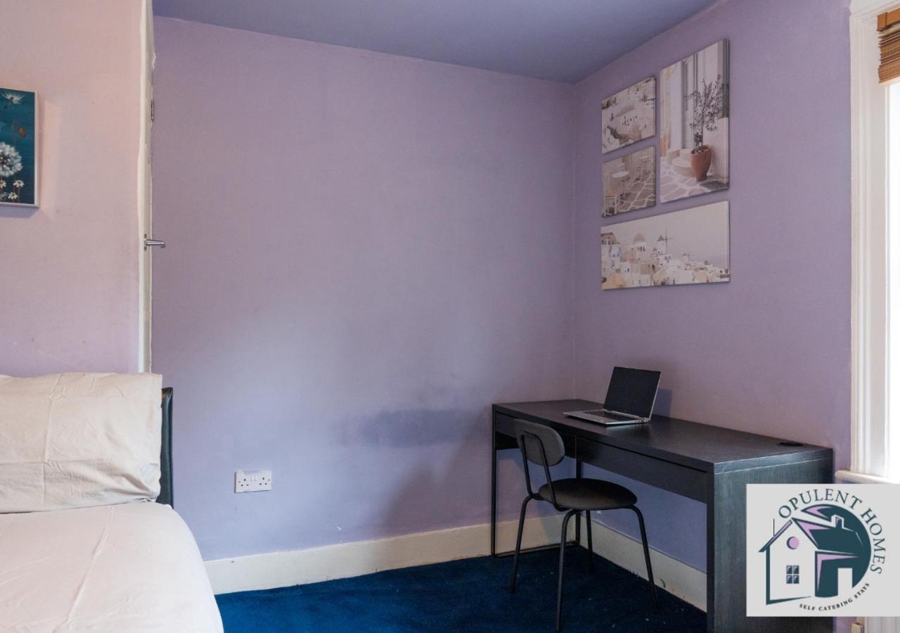 Contractors Pad - 4 Bed Town House - Cent Reading - Free Parking Villa Kültér fotó