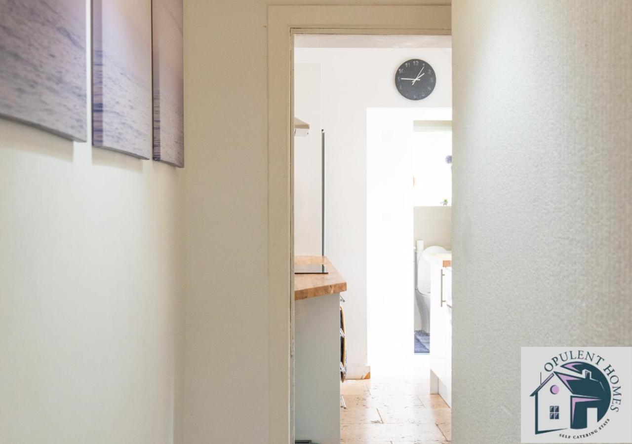 Contractors Pad - 4 Bed Town House - Cent Reading - Free Parking Villa Kültér fotó